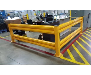 Handle-It Heavy Duty Guard Rail in Industrial Environment Handle-It Heavy Duty Guard Rail in Industrial Environment