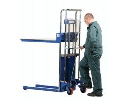 Vestil HYD-10-EP Hefti-Lift Manual Hydraulic Stacker with 300 lb Capacity | 59" Lift