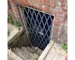 Illinois Engineered Heavy Duty Folding Door Gate – Model D31 | Industrial Security Gate