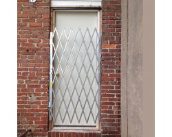 Illinois Engineered Heavy Duty Folding Door Gate – Model D31 | Industrial Security Gate