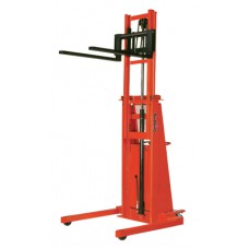 Presto Lifts Fixed Mast Battery Powered Stacker - B862-1500