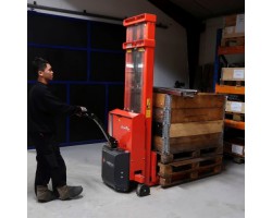 Logitrans SELF Maxi 1003-36 Fully Powered Logiflex Stacker with 3,000 pounds capacity