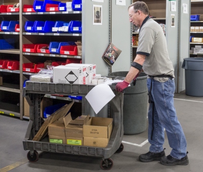 Akro-Mils ProCart Plastic Service Cart