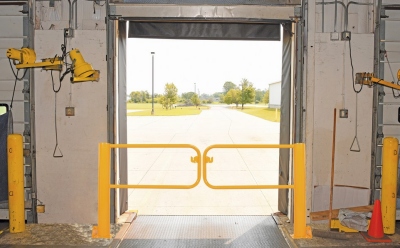 Vestil Swivel Dock Gates